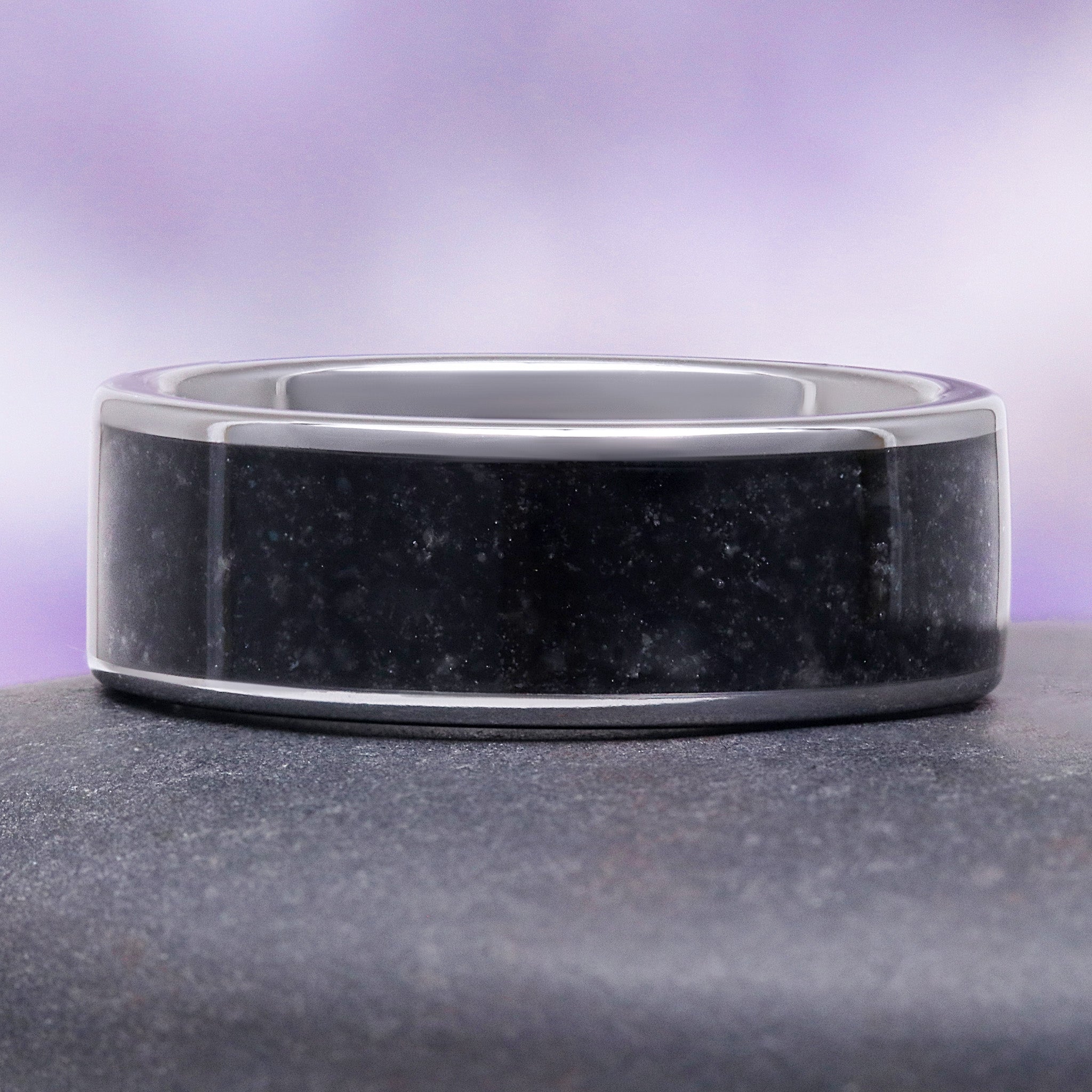 Black Onyx Men's Wedding Band in Tungsten Carbide (8mm)